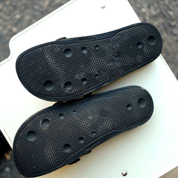 Moschino Black and Gold Sandals - Picture 8 of 16